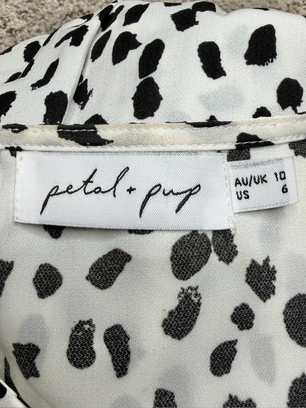 Petal & Pup Hyde Cheetah Tie Waist V-Neck Long Sleeve Maxi Dress 6 White Black - Picture 6 of 11